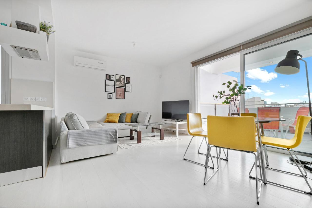 Glabur Stays - The Fabulous 2 Bdr - Nicosia City, Free Parking & Wifi, Welcomes You!!! Exterior foto